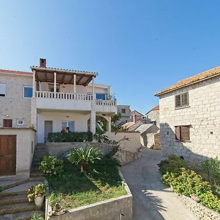 Lovely Silvana Apartment