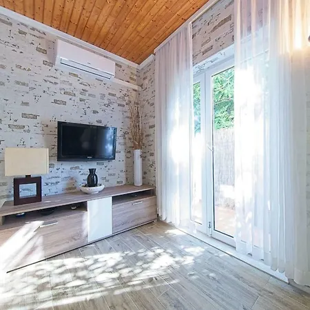 Apartment Lovely Silvana Postira