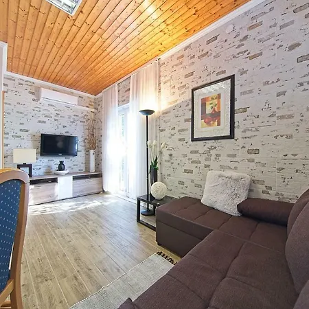 Apartment Lovely Silvana Postira